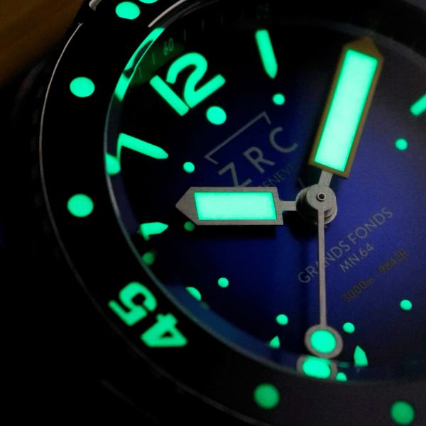 ZRC Grands Fonds MN64 Titanium Rubber Automatic Watch Gradient Dial Rubber Strap 41.5 mm