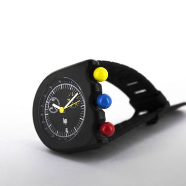 Montre Lip Mach 2000 Chronographe quartz cadran noir bracelet caoutchouc noir