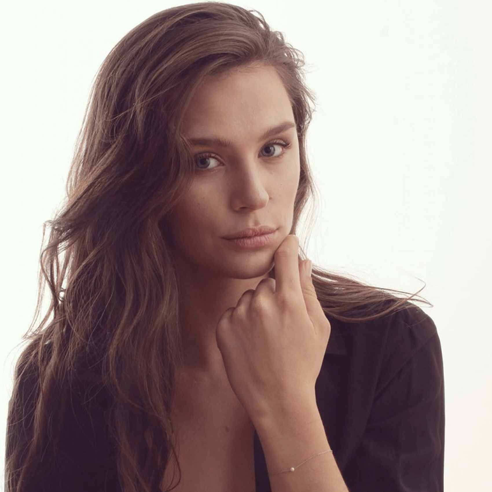 Bracelet Claverin Simply Mini en or blanc et perle blanche