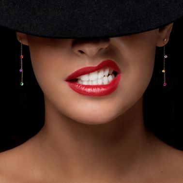 Pendants d'Oreilles La Brune et La Blonde Confetti Rainbow en or jaune et 6 pierres précieuses 0,80 carat