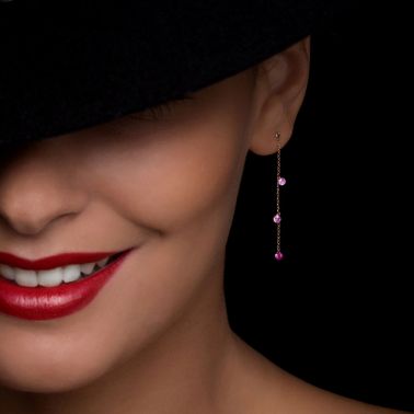 Pendants d'Oreilles La Brune et La Blonde Confetti Rose en or rose rubis et saphirs rose 0,80 carat