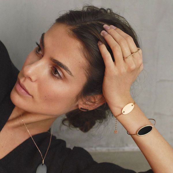Jonc Ginette NY Ellipse en or rose et onyx