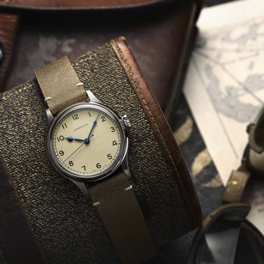 Montre Longines Heritage Military automatique cadran beige bracelet cuir sable 38,5 mm