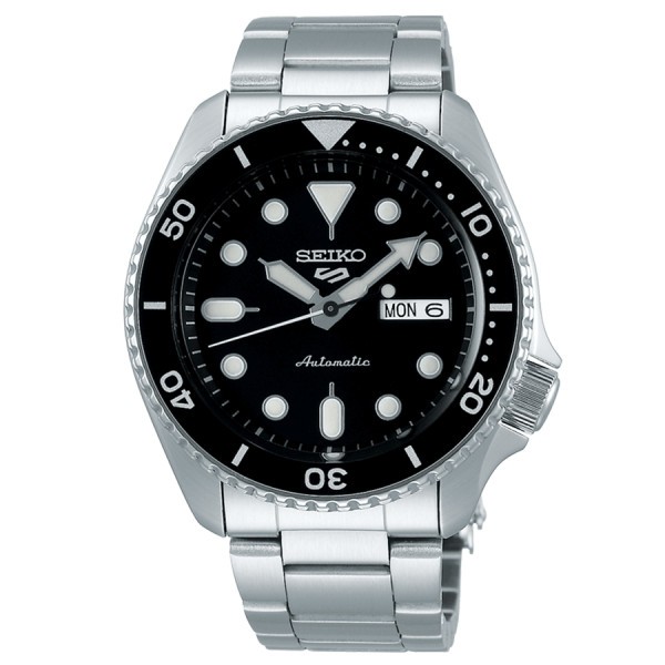 Montre Seiko 5 Sports automatique cadran noir bracelet acier 42,5 mm
