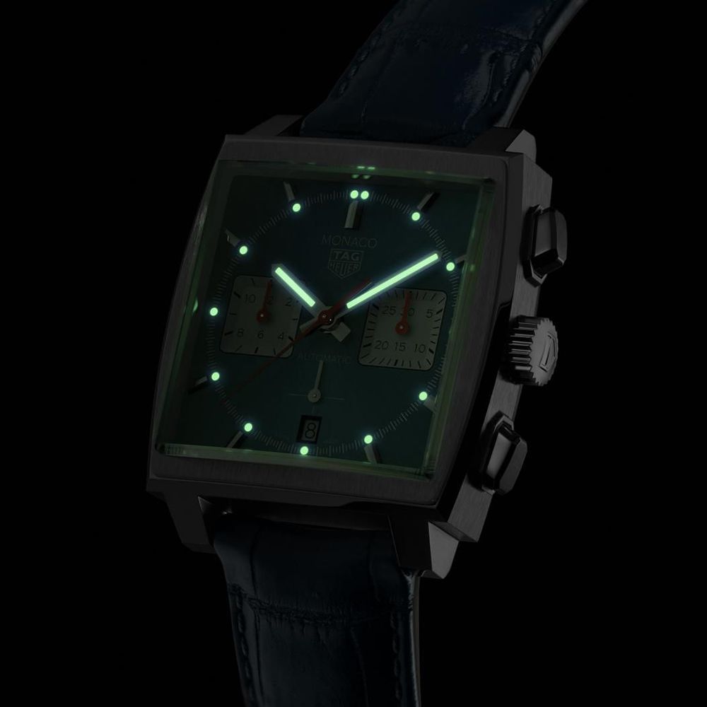 Montre TAG Heuer Monaco Calibre Heuer 02 cadran bleu bracelet croco 39 mm CBL2111.FC6453