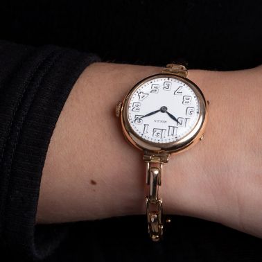 Rolex Nurse watch rose gold 1915