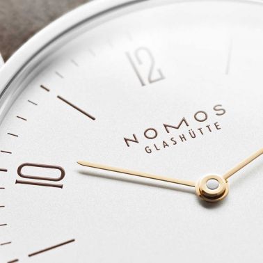 Montre NOMOS Tangente 33 duo mécanique bracelet cuir beige 32,8