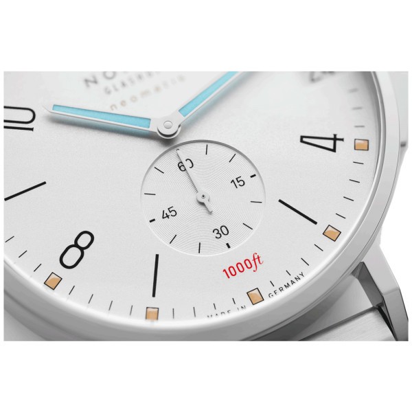  Montre NOMOS Tangente Sport Neomatik 42 date automatique cadran argent bracelet acier 42 