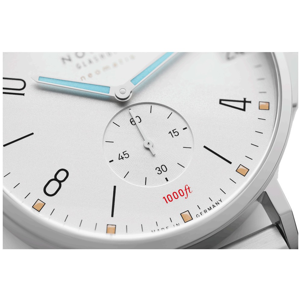  Montre NOMOS Tangente Sport Neomatik 42 date automatique cadran argent bracelet acier 42 