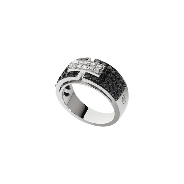 So Shocking Capricieuse Ring middle model white gold and black diamonds