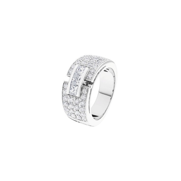 So Shocking Capricieuse Ring paved white gold and diamonds