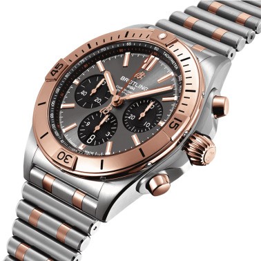 Montre Breitling Chronomat B01 Chronograpge Or automatique cadran anthracite bracelet acier et or rouge 42 mm UB0134101B1U1