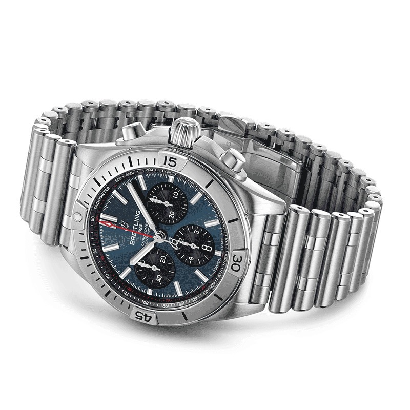 Montre Breitling Chronomat B01 Chronograph automatique cadran bleu bracelet acier 42 mm AB0134101C1A1