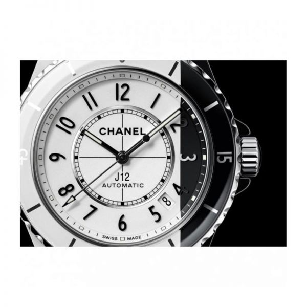 Montre Chanel J12 Paradoxe automatique céramique blanche et noire Edition Spéciale 38 mm