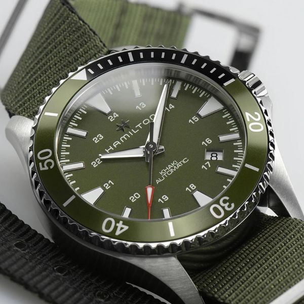 Watch Hamilton Khaki Navy Scuba automatic green dial NATO bracelet 40 mm