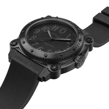 Montre Hamilton Khaki Navy Belowzero automatique cadran noir bracelet caoutchouc 46 mm