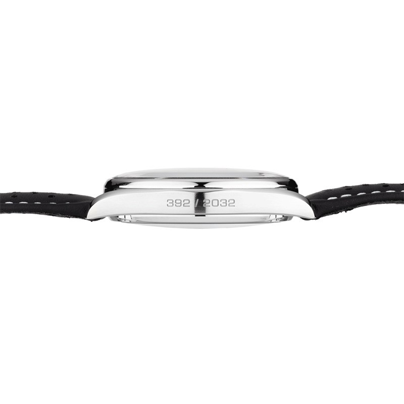 Montre Omega Seamaster Jeux Olympiques cadran blanc bracelet cuir noir Edition limitée 2032 ex. 39,5 mm