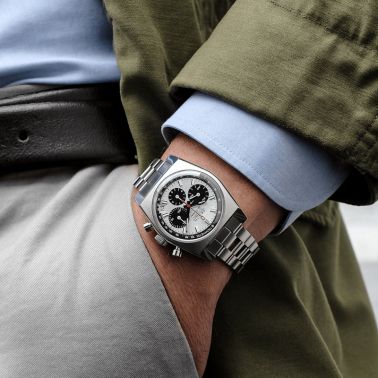 Zenith Chronomaster Revival El Primero A384 watch white dial steel stainless strap 37 mm