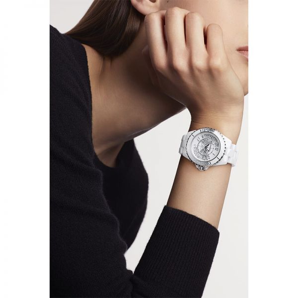 Montre Chanel J12.20 automatique c ramique blanche et acier
