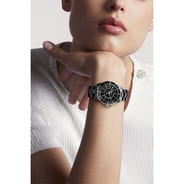 J12 chanel on sale noir