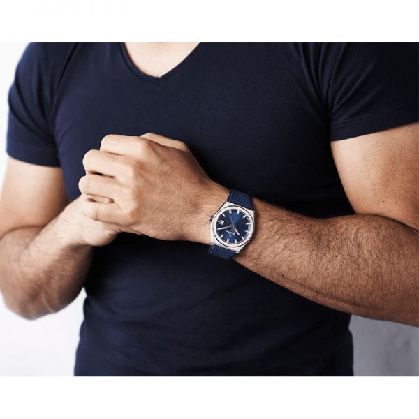Montre Zenith Defy Classic Titane bleu bracelet caoutchouc bleu 41 mm