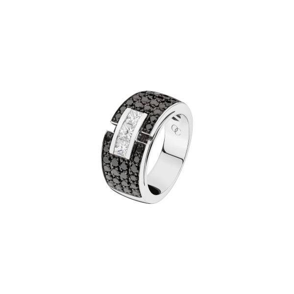 So Shocking Capricieuse Ring large model white gold and black diamonds