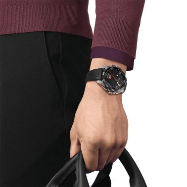 Montre Tissot T-Touch Connect Solar titane bracelet caoutchouc noir 47,5 mm T121.420.47.051.00 
