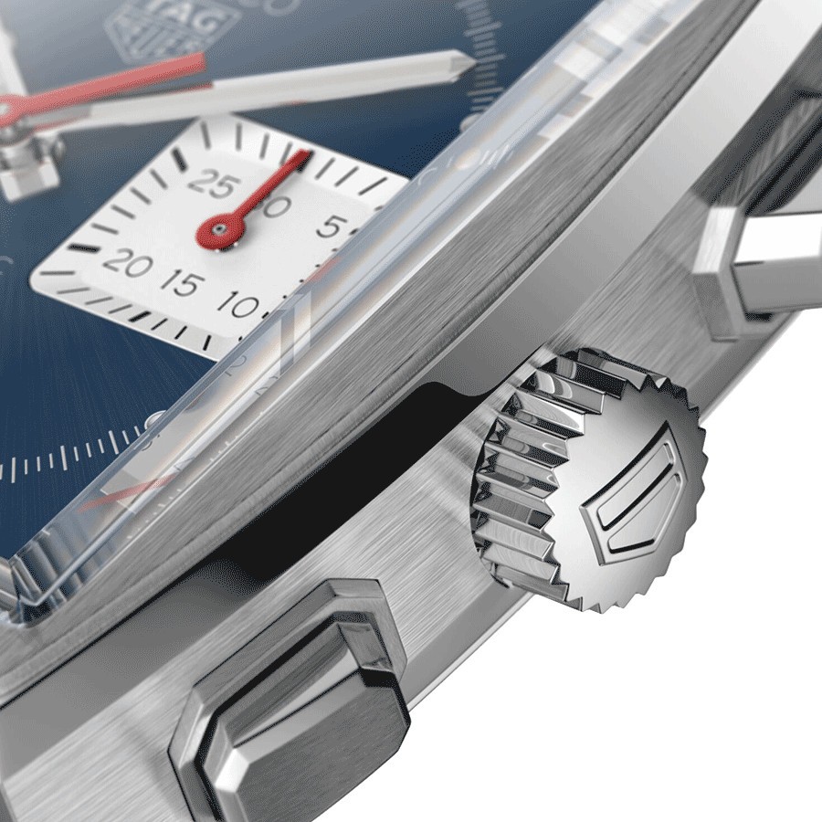 Montre TAG Heuer Monaco Calibre HEUER 02 cadran bleu bracelet acier 39 mm CBL2111.BA0644