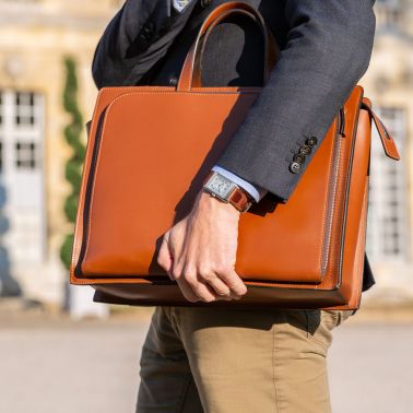 Montre Jaeger-LeCoultre Reverso Classic Large Small Second remontage manuel bracelet cuir Fagliano Q3858522