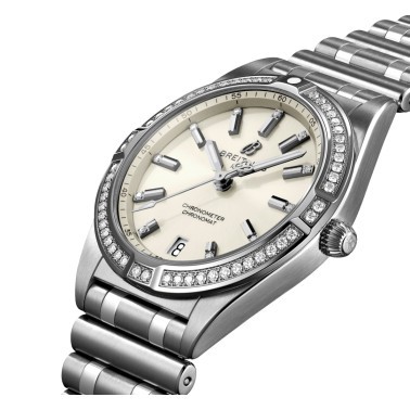 Montre Breitling Chronomat Lady Superquartz cadran blanc lunette et index diamants 32 mm A77310591A1A1