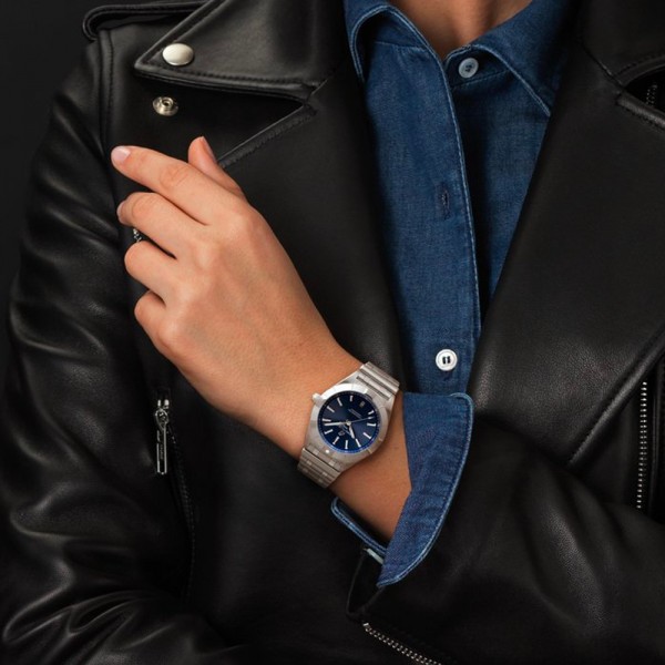 Watch Breitling Chronomat Lady Superquartz night blue dial 32 mm