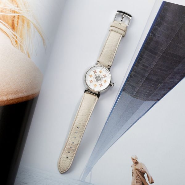 Montre hotsell femme vuitton