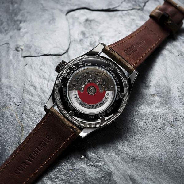 Montre Oris Aviation Big Crown Pointer Date cadran bleu bracelet cuir brun 40 mm