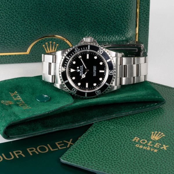 Montre Rolex Submariner 40 mm 2004 Ref 14060M