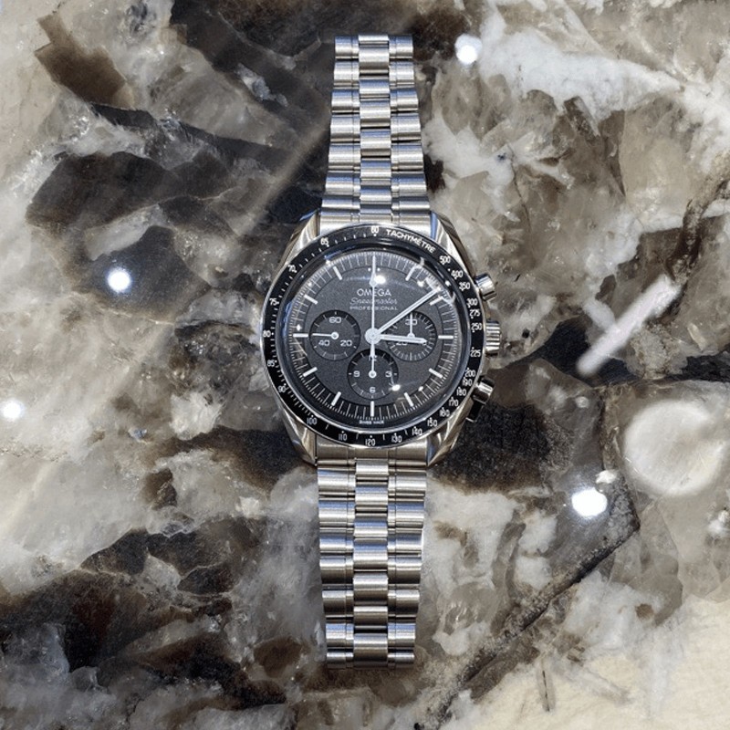 Omega Speedmaster Moonwatch Professional Chronograph Co-Axial Master Chronometer sapphire crystal steel strap 42 mm 310.30.42.50