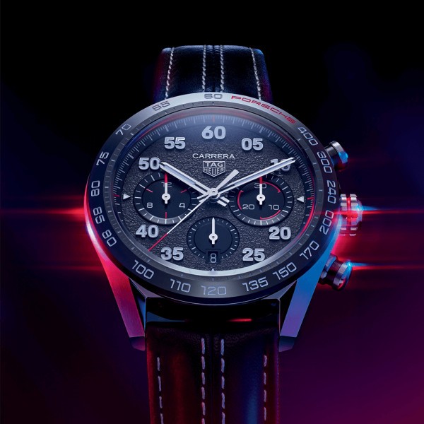 Montre TAG Heuer Carrera Porsche Calibre Heuer 02 Edition Spéciale cadran gris bracelet cuir 44 mm CBN2A1F.FC6492