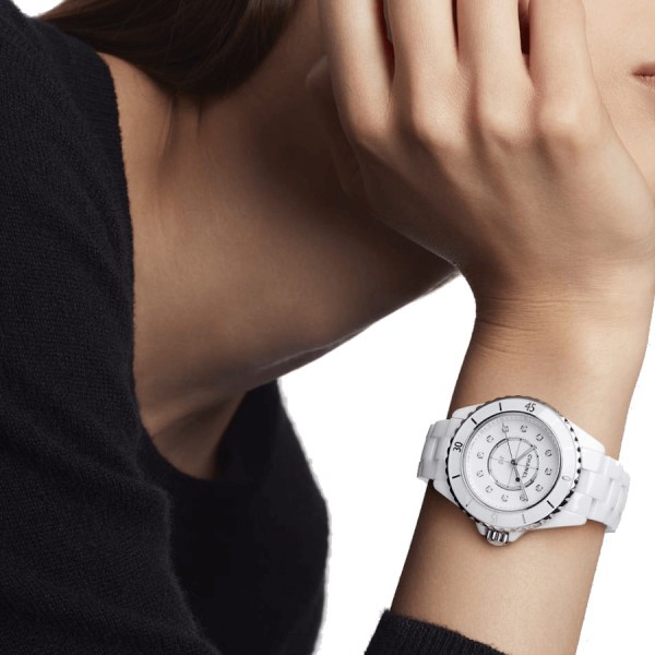 CHANEL J12 watch white dial 33 mm diamond index - Lepage