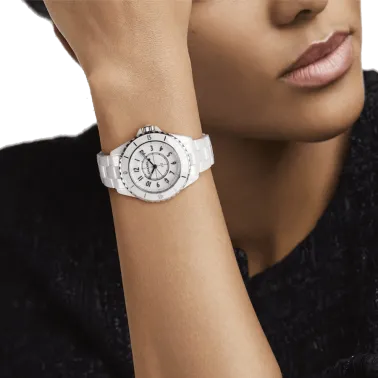Montre CHANEL J12 cadran blanc bracelet céramique haute résistance blanche 33 mm H5698