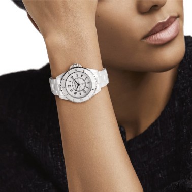 Watch CHANEL J12 white dial white high resistance ceramic bracelet 33 mm H5698