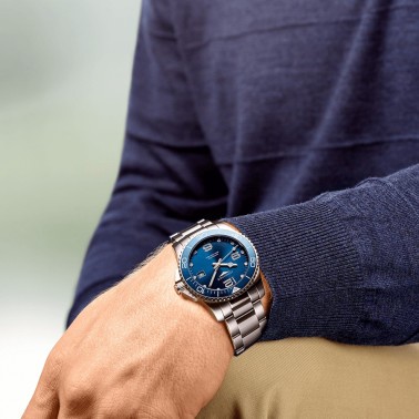 Longines Hydroconquest automatic watch blue dial 41 mm steel bracelet L3.781.4.96.6