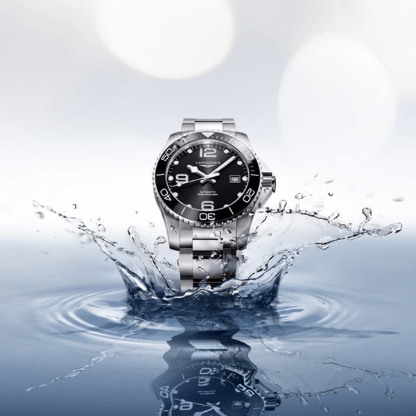 Montre Longines Hydroconquest automatique cadran noir bracelet acier 41 mm L3.781.4.56.6