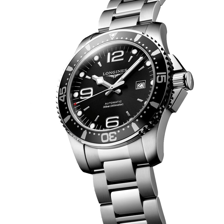 Montre Longines HydroConquest automatique cadran noir bracelet acier 44 mm L3.841.4.56.6