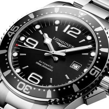 Montre Longines HydroConquest automatique cadran noir bracelet acier 44 mm L3.841.4.56.6