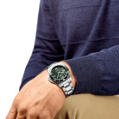 Montre Longines HydroConquest automatique cadran vert bracelet acier 41 mm L3.781.4.06.6