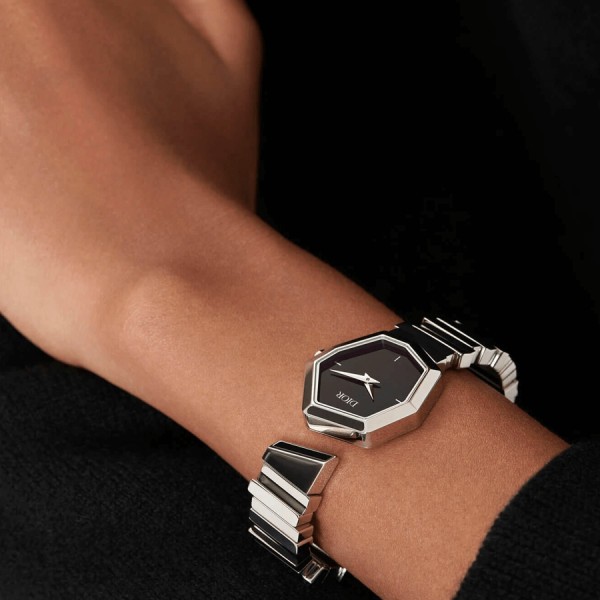 Dior Gem watch black dial 27 mm steel bracelet and black mother-of-pearl 16,5 cm CD18111X1007