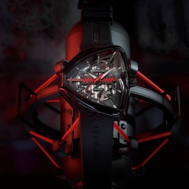 Montre Hamilton Ventura Elvis80 Skeleton automatique bracelet caoutchouc noir 42,50 x 44,60 mm H24535331
