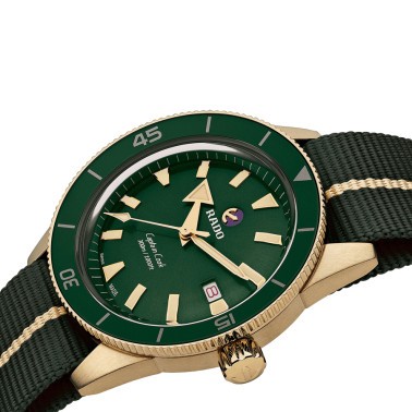 Montre Rado Captain Cook automatique bronze cadran vert bracelet tissu vert 42 mm R32504317