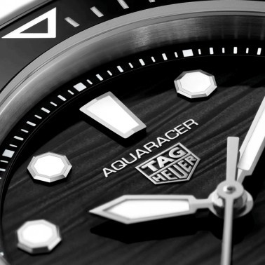 Montre TAG Heuer Aquaracer Professional 300 Calibre 5 cadran noir laqué bracelet acier 36 mm WBP231D.BA0626