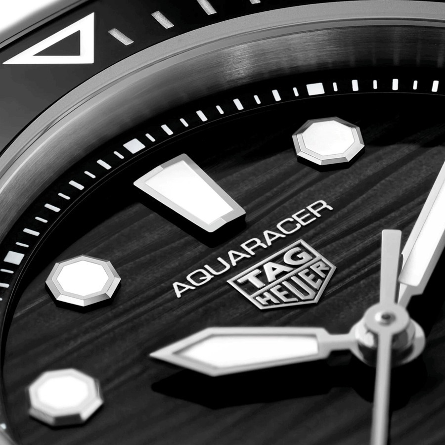 TAG Heuer Aquaracer Professional 300 Caliber 5 watch black lacquered dial steel bracelet 36 mm WBP231D.BA0626