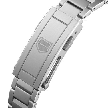 TAG Heuer Aquaracer Professional 300 Caliber 5 watch black lacquered dial steel bracelet 36 mm WBP231D.BA0626